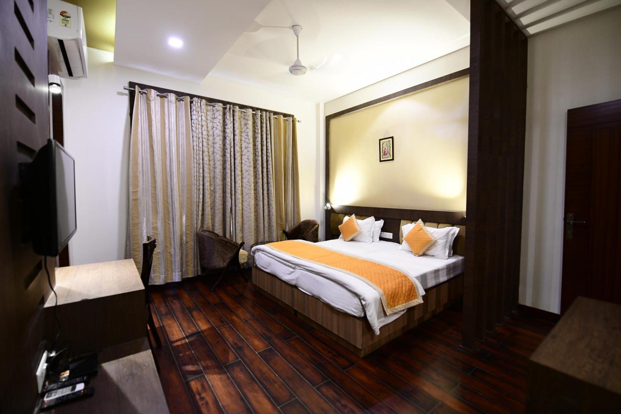 Hotel Jataka Inn Bodh Gaya Exterior photo