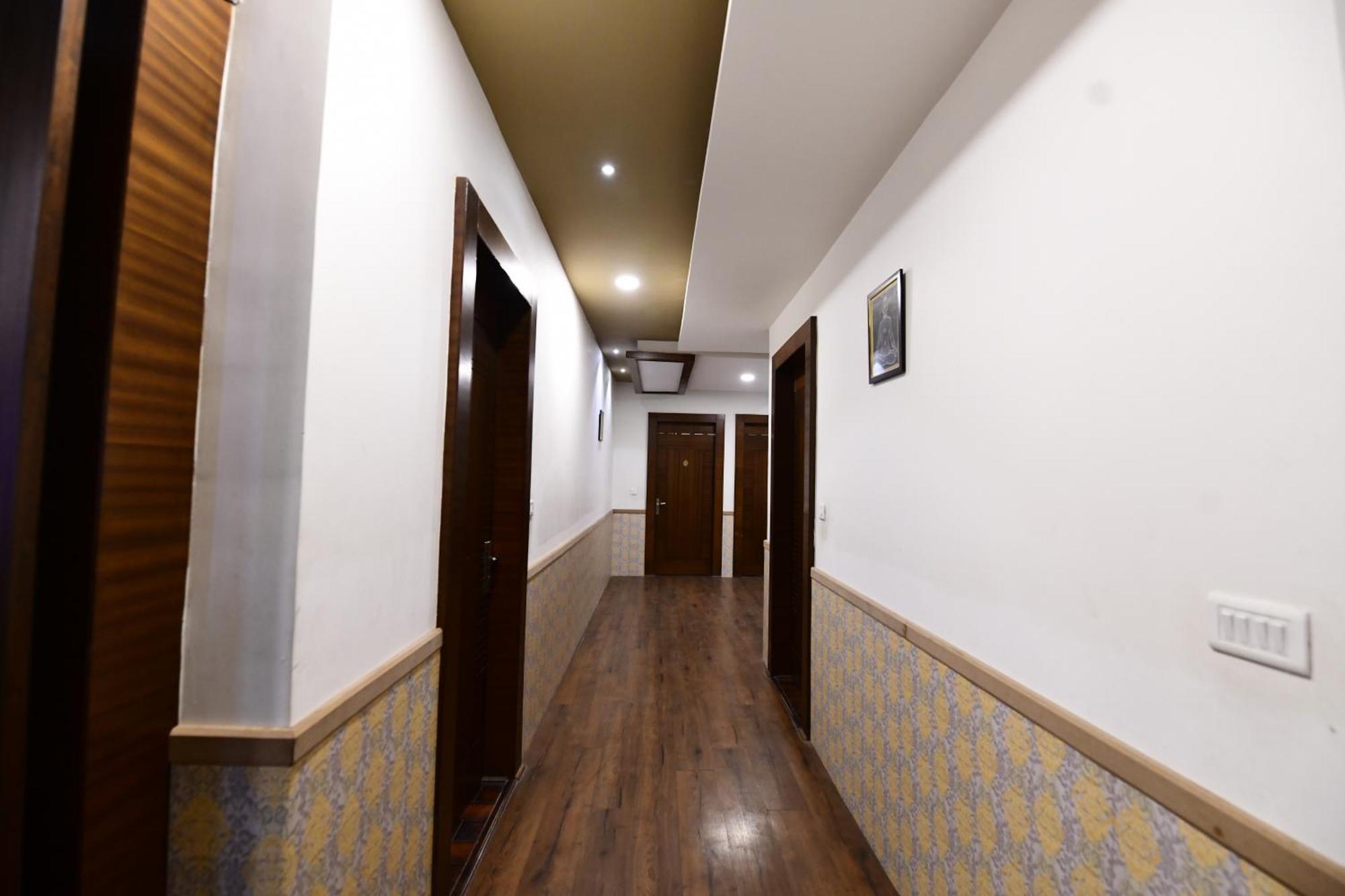 Hotel Jataka Inn Bodh Gaya Exterior photo