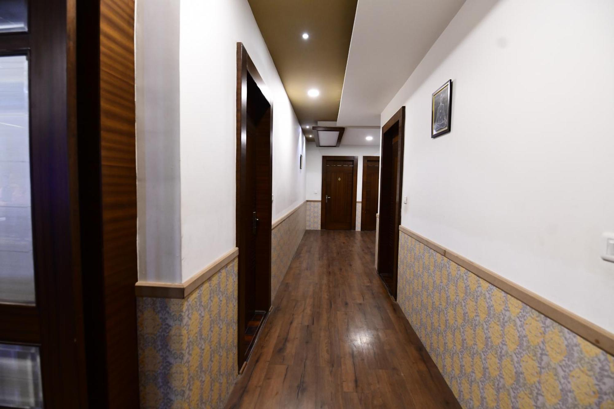 Hotel Jataka Inn Bodh Gaya Exterior photo